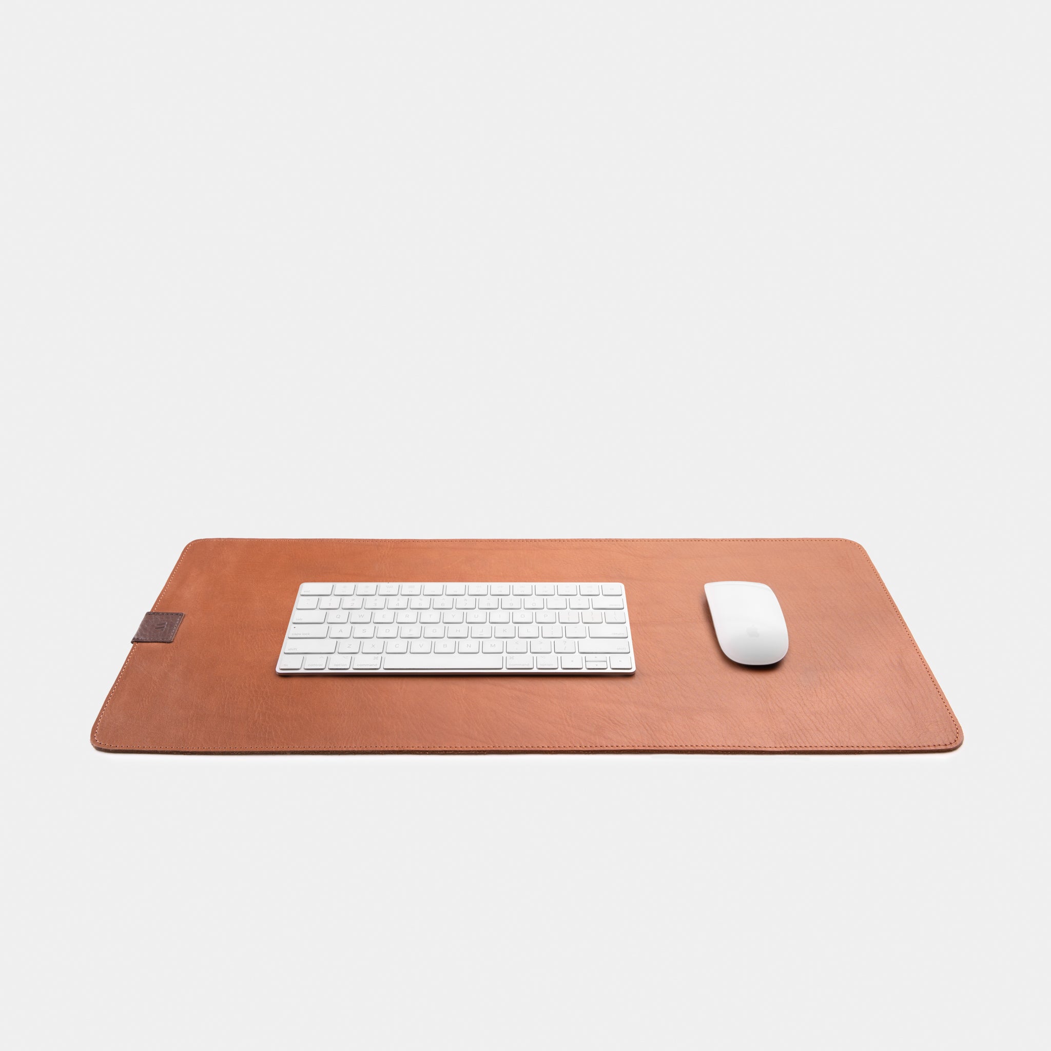 Walden® Keyboard Mat de Cuero Genuino · Terra