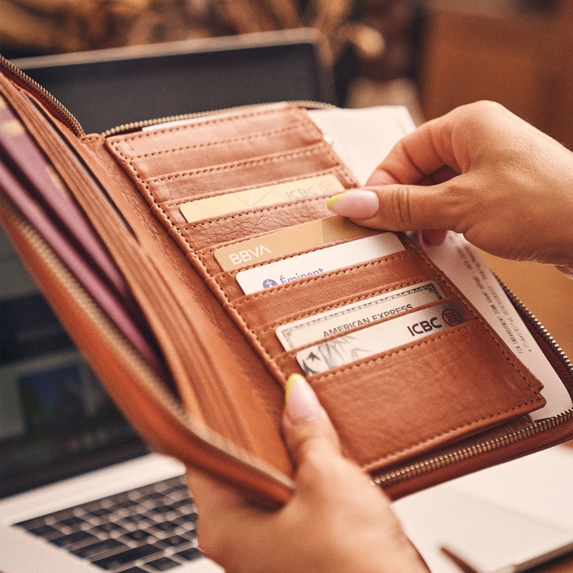 Walden® Billetera Traveller de Cuero Genuino · Terra #color_terra