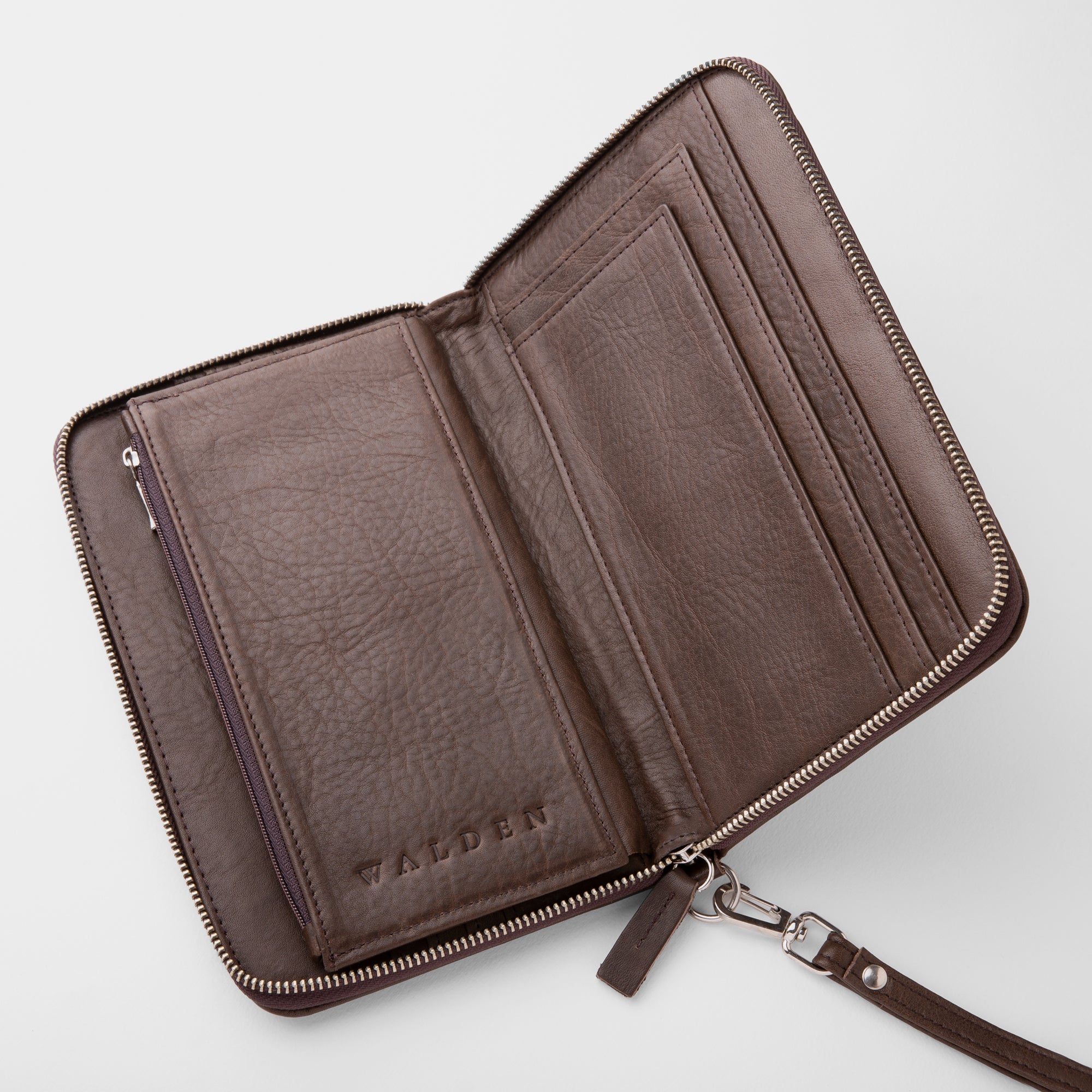 Walden® Billetera Traveller de Cuero Genuino · Moca #color_moca