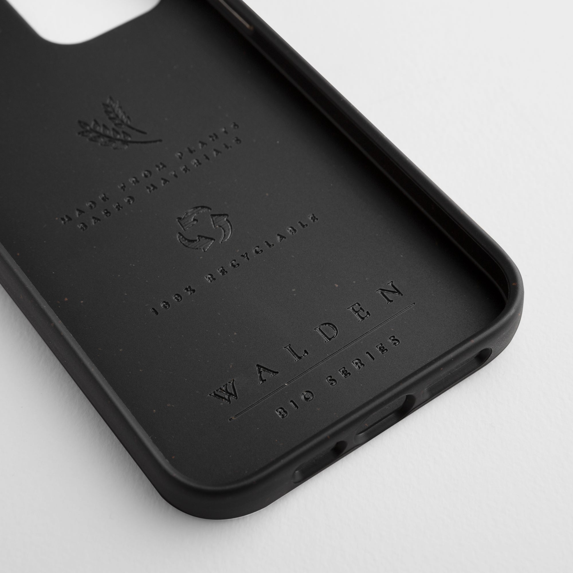 Walden® Funda Biodegradable para iPhone · Deep Black #color_deep black