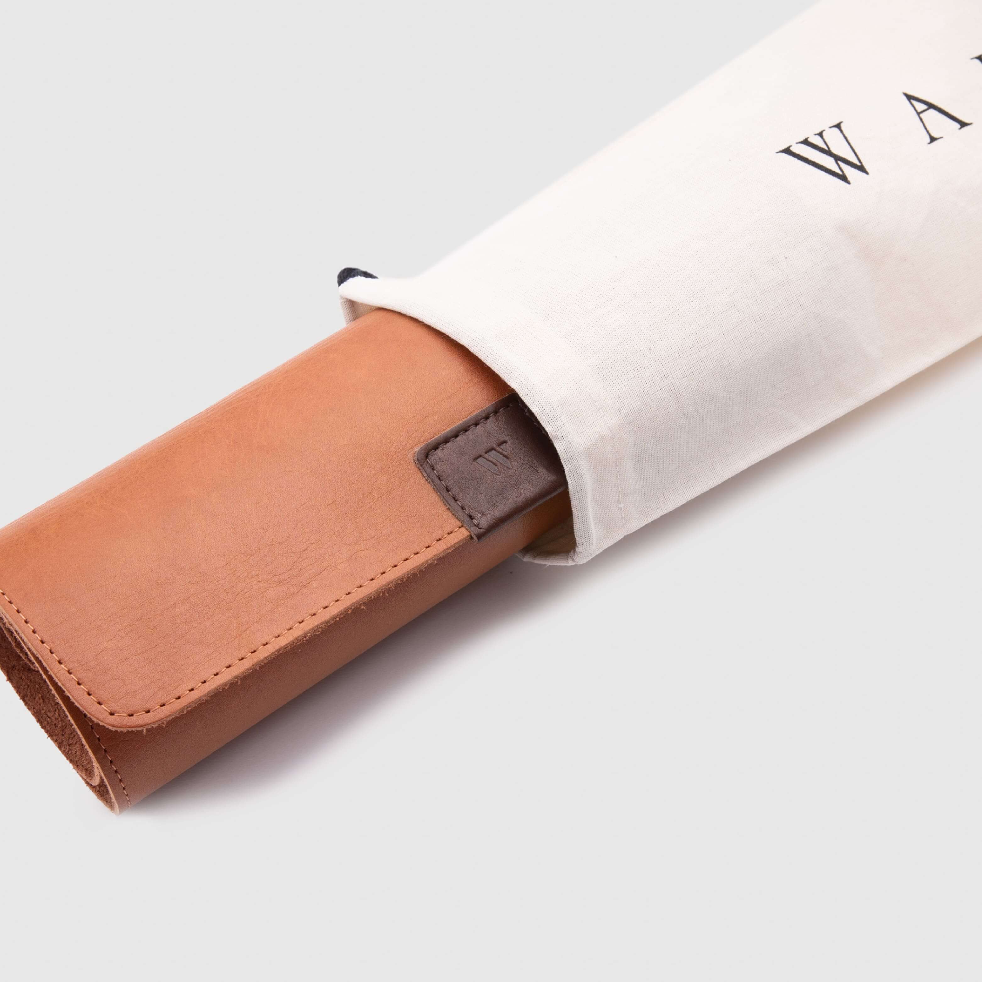 Walden® Laptop Mat de Cuero Genuino · Terra