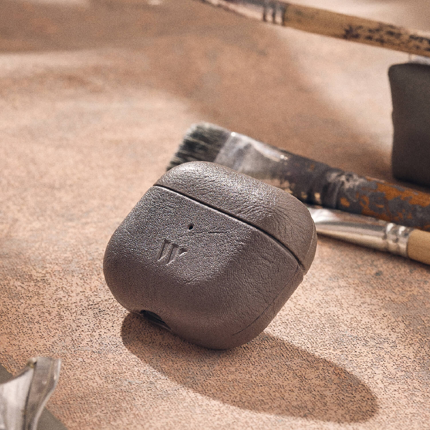 Walden® Estuche para Airpods de Cuero Combinado · Alcantara #color_alcantara