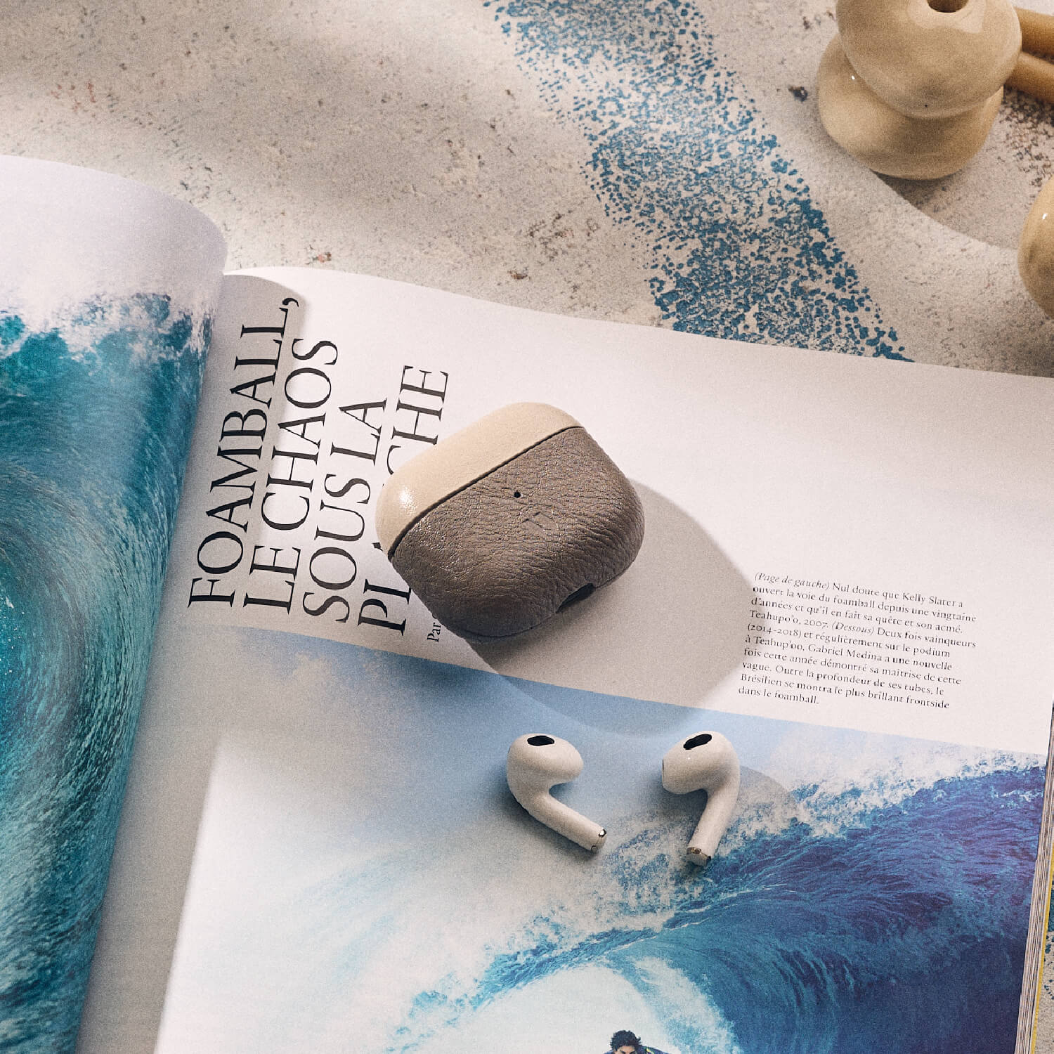 Walden® Estuche para Airpods de Cuero Combinado · Volta #color_volta