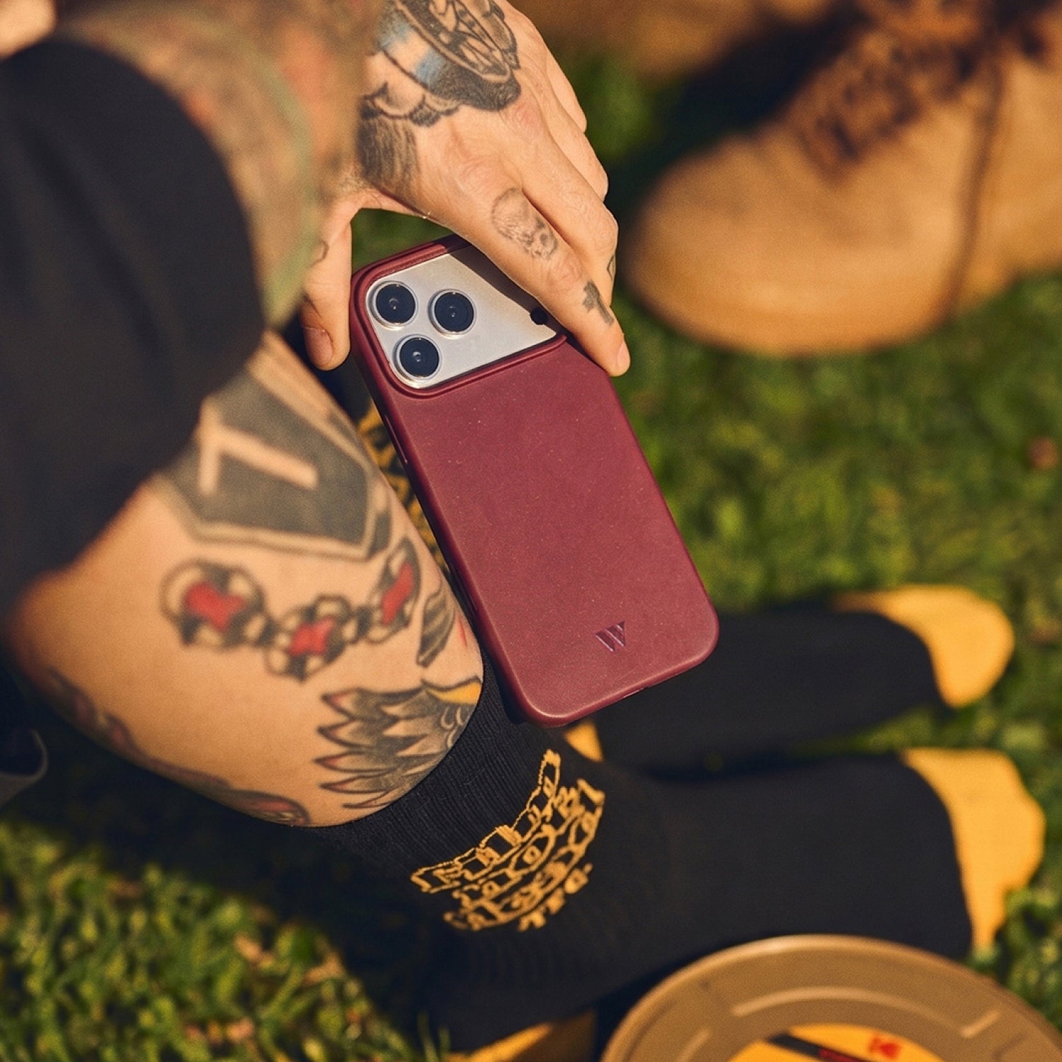 Walden® Funda Biodegradable para iPhone · Burgundy #color_burgundy