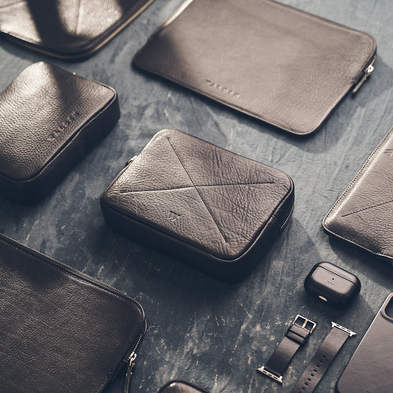 Walden® Bolso Tech de Cuero Genuino · Bosco #color_bosco