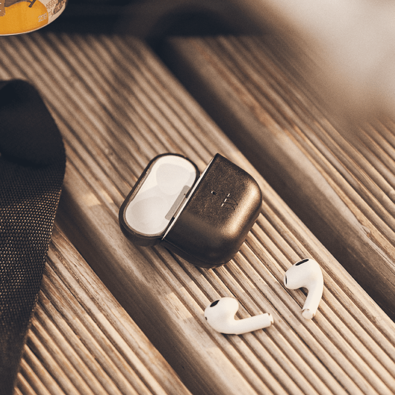 Walden® Estuche para Airpods de Cuero Genuino · Bosco #color_bosco