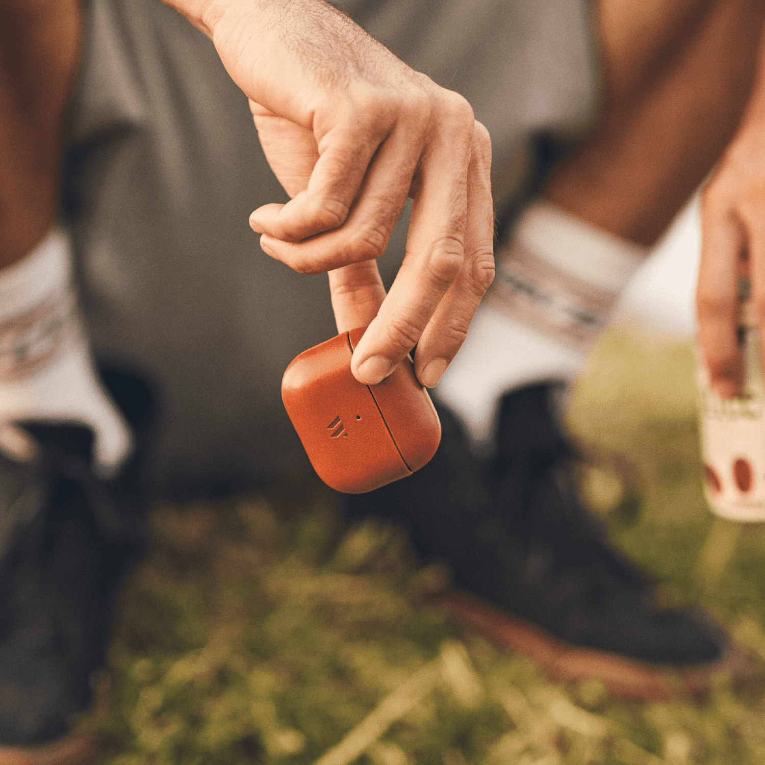 Walden® Estuche para Airpods de Cuero Genuino · Terra #color_terra