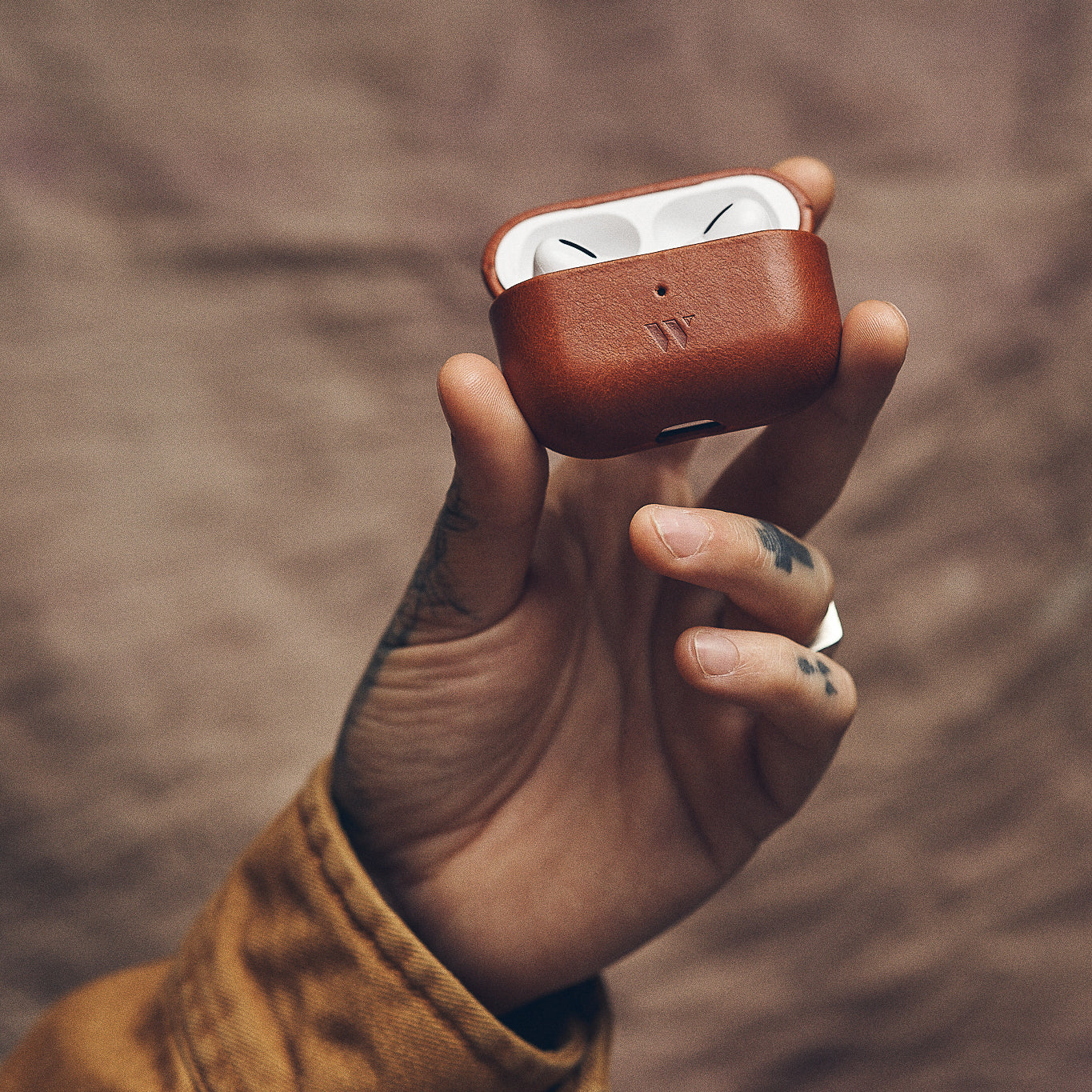 Walden® Funda iPhone + Estuche Airpods de Cuero Genuino · Terra