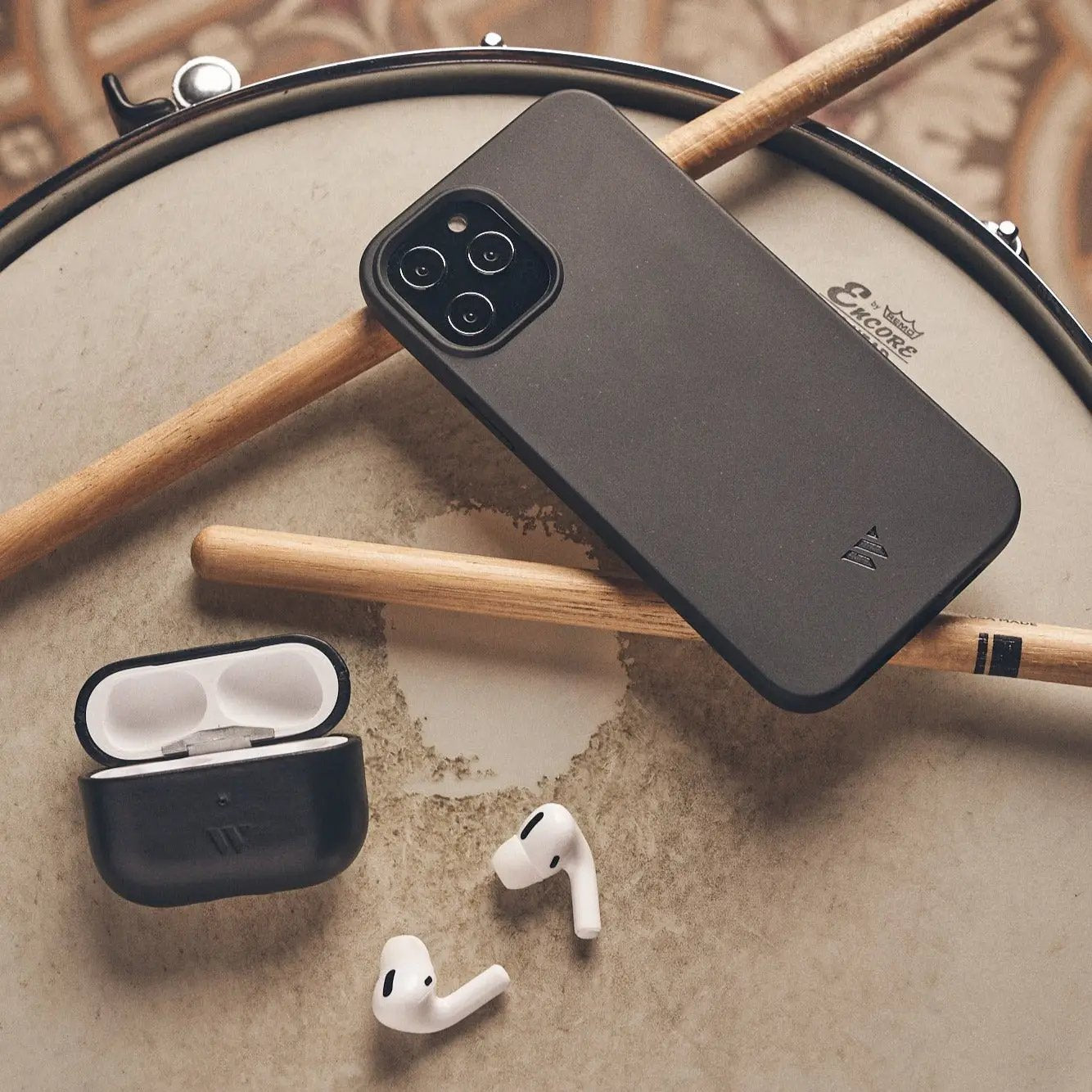 Walden® Funda Biodegradable para iPhone · Deep Black #color_deep black