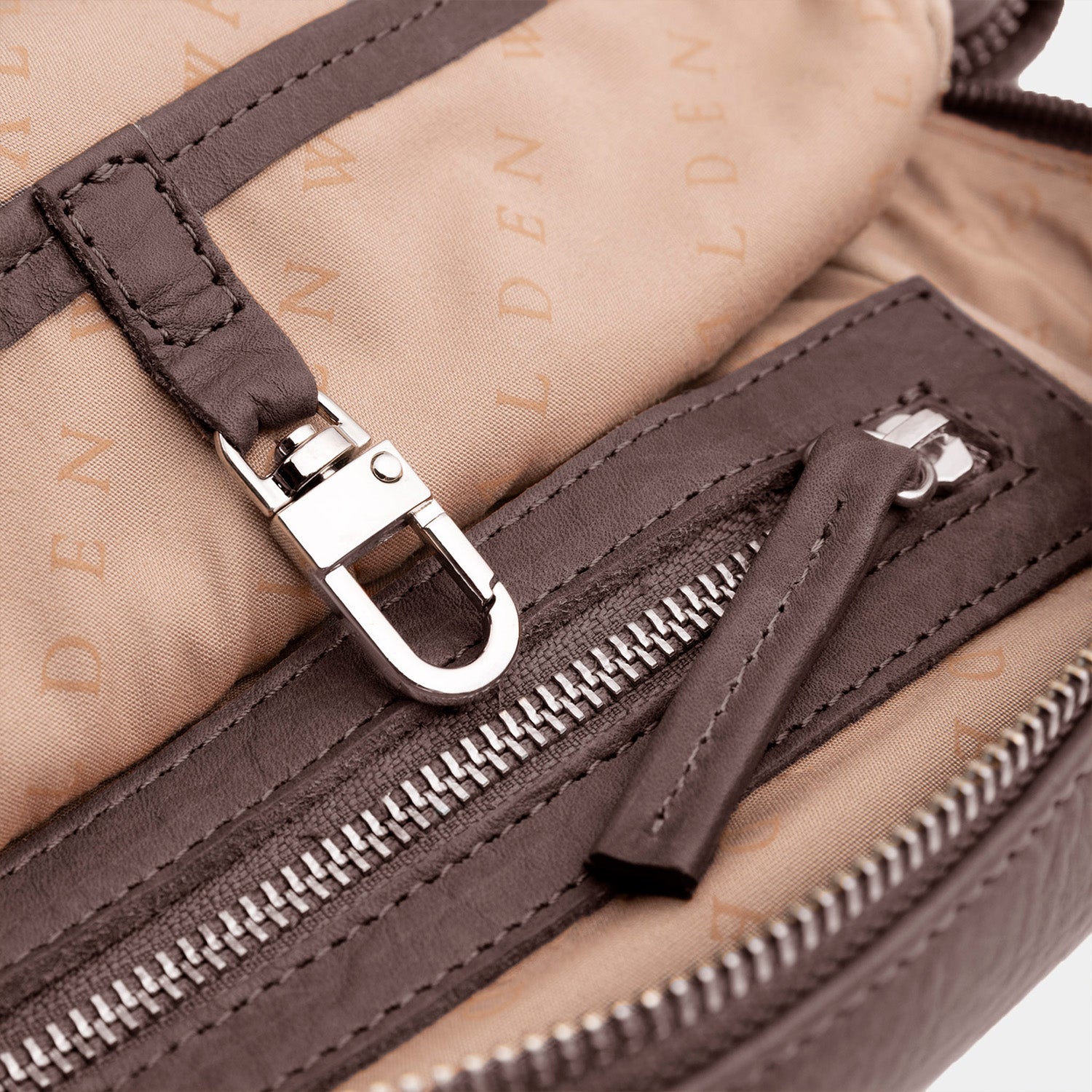 Walden® Necesser de Cuero Genuino · Moca #color_moca