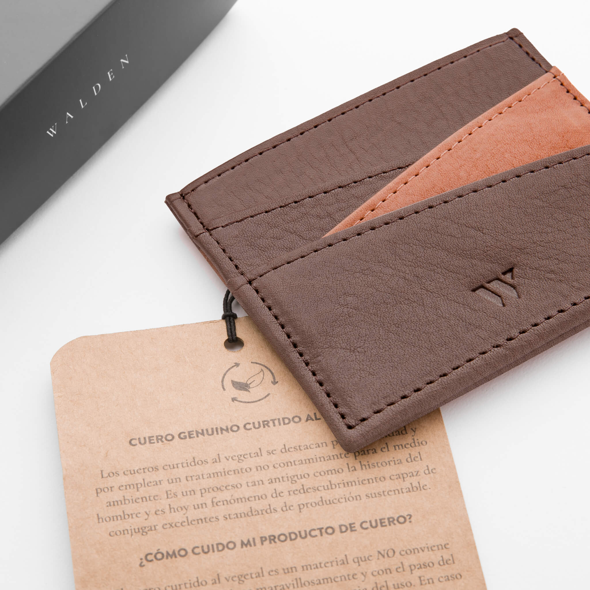 Walden® Tarjetero Slide de Cuero Genuino · Moca #color_moca