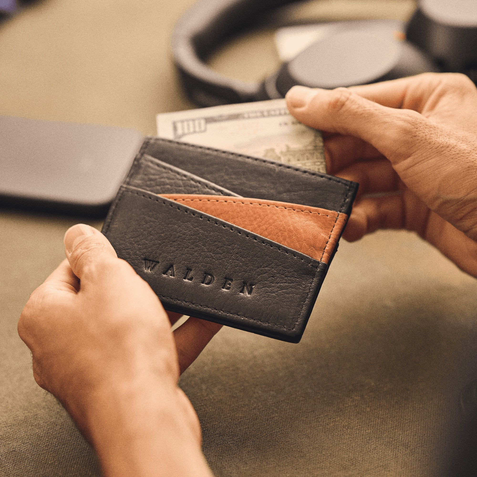 Walden® Tarjetero Slide de Cuero Genuino · Bosco #color_bosco