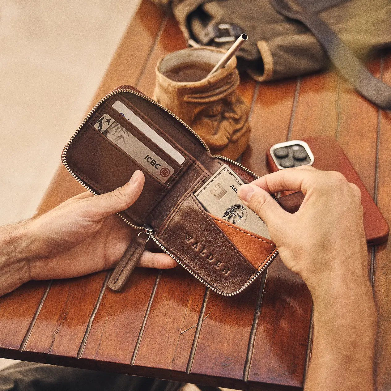 Walden® Billetera Pocket de Cuero Genuino · Moca #color_moca