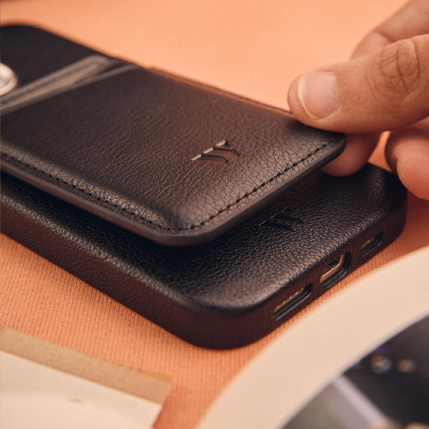 Walden® Billetera MagSafe de Cuero Genuino · Bosco #color_bosco