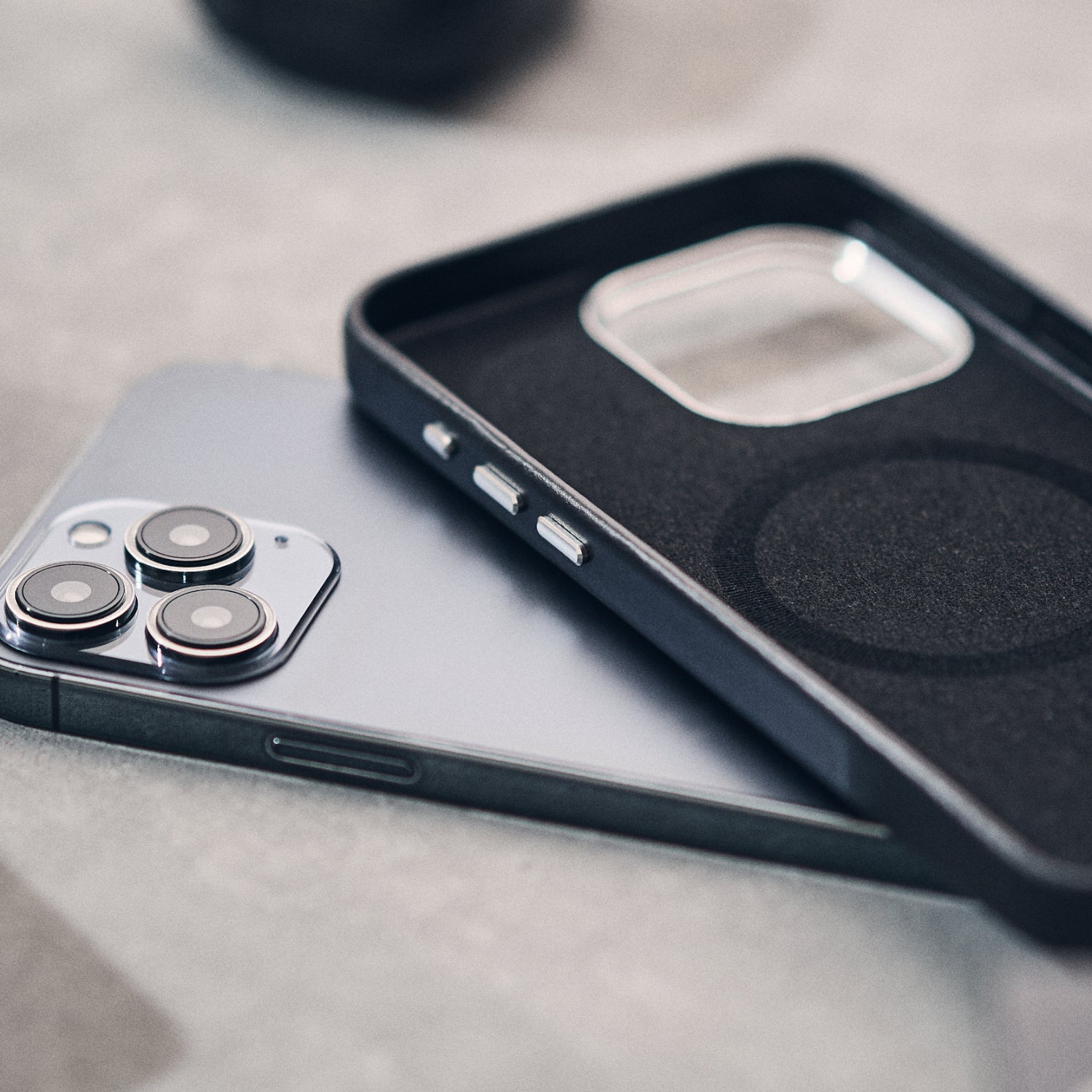 Walden® Funda de Cuero Genuino para iPhone · Bosco #color_bosco (silver)