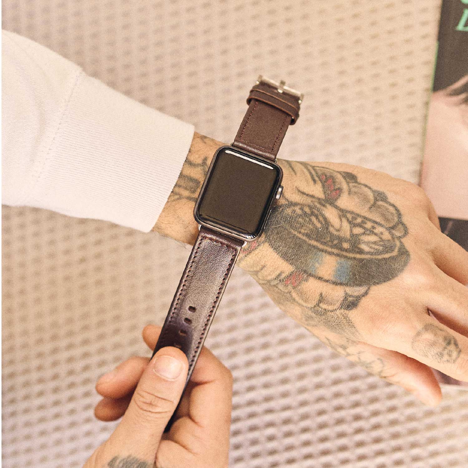Walden® Funda iPhone + Correa Apple Watch de Cuero Genuino · Moca #color_moca