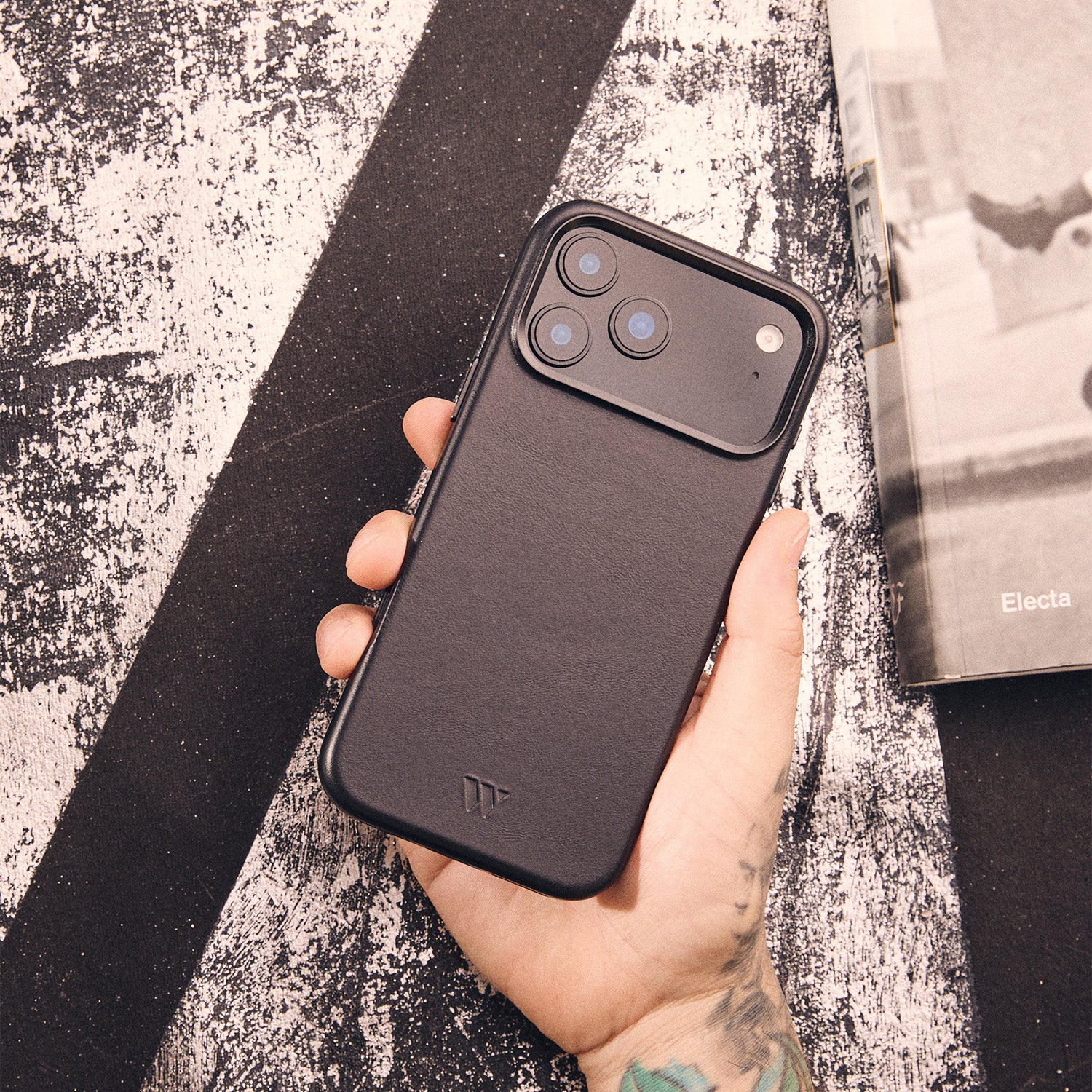 Walden® Funda de Cuero Genuino para iPhone · Bosco #color_bosco black