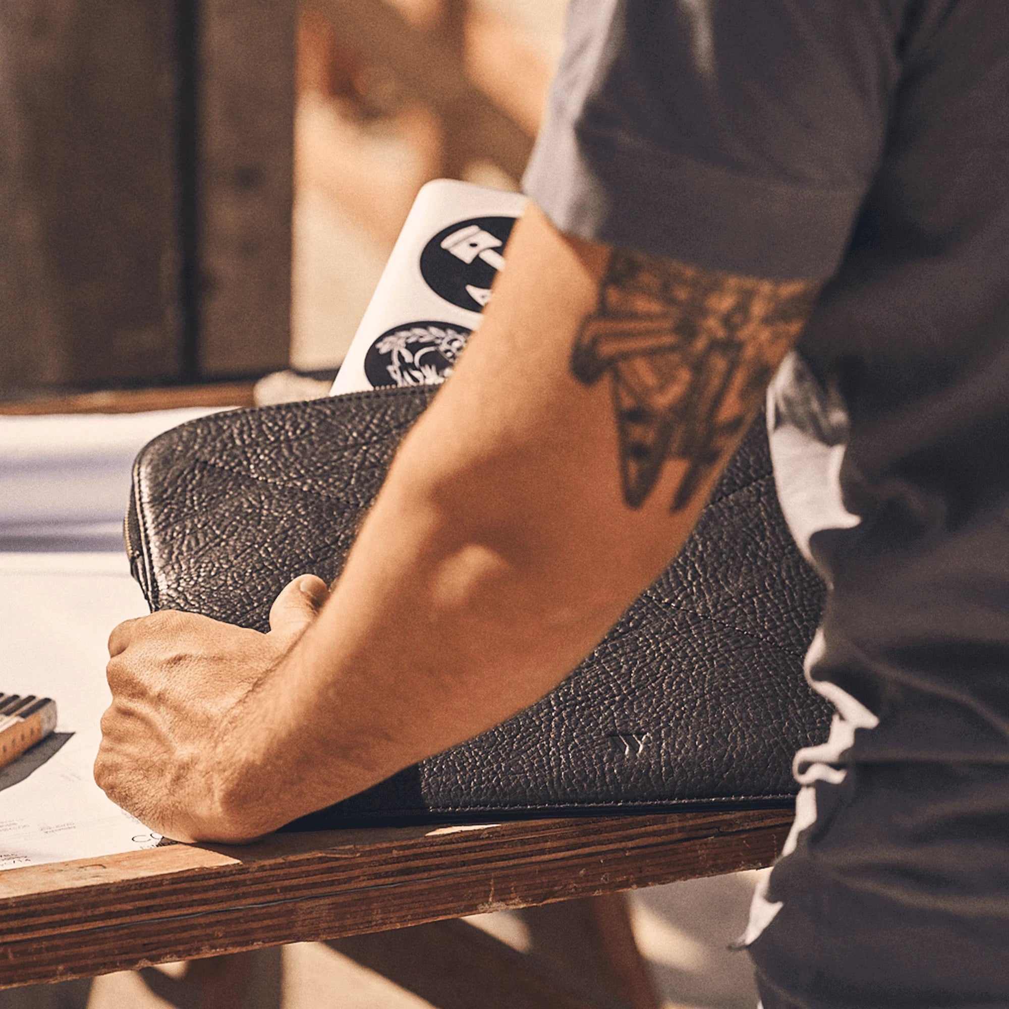 Walden® Funda para Apple Macbook de Cuero Genuino · Bosco #color_bosco