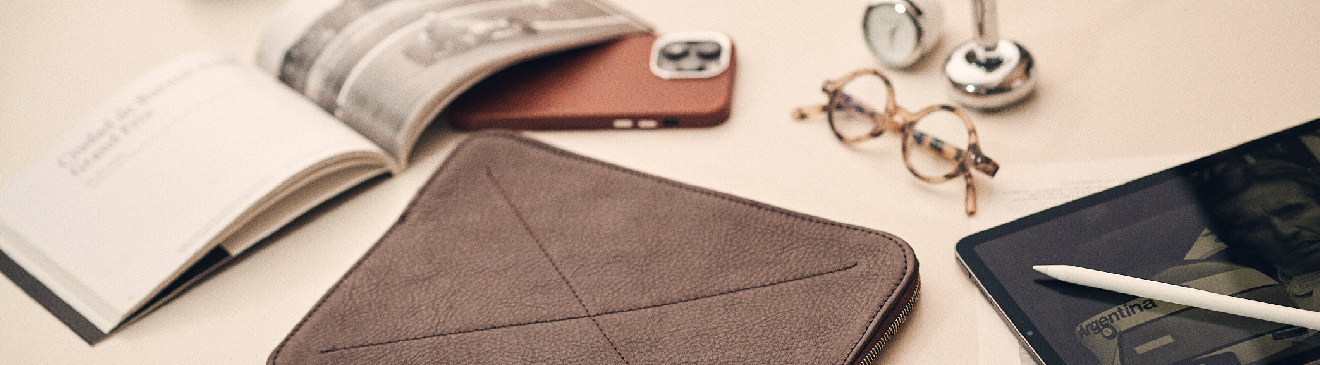 Cases & Sleeves