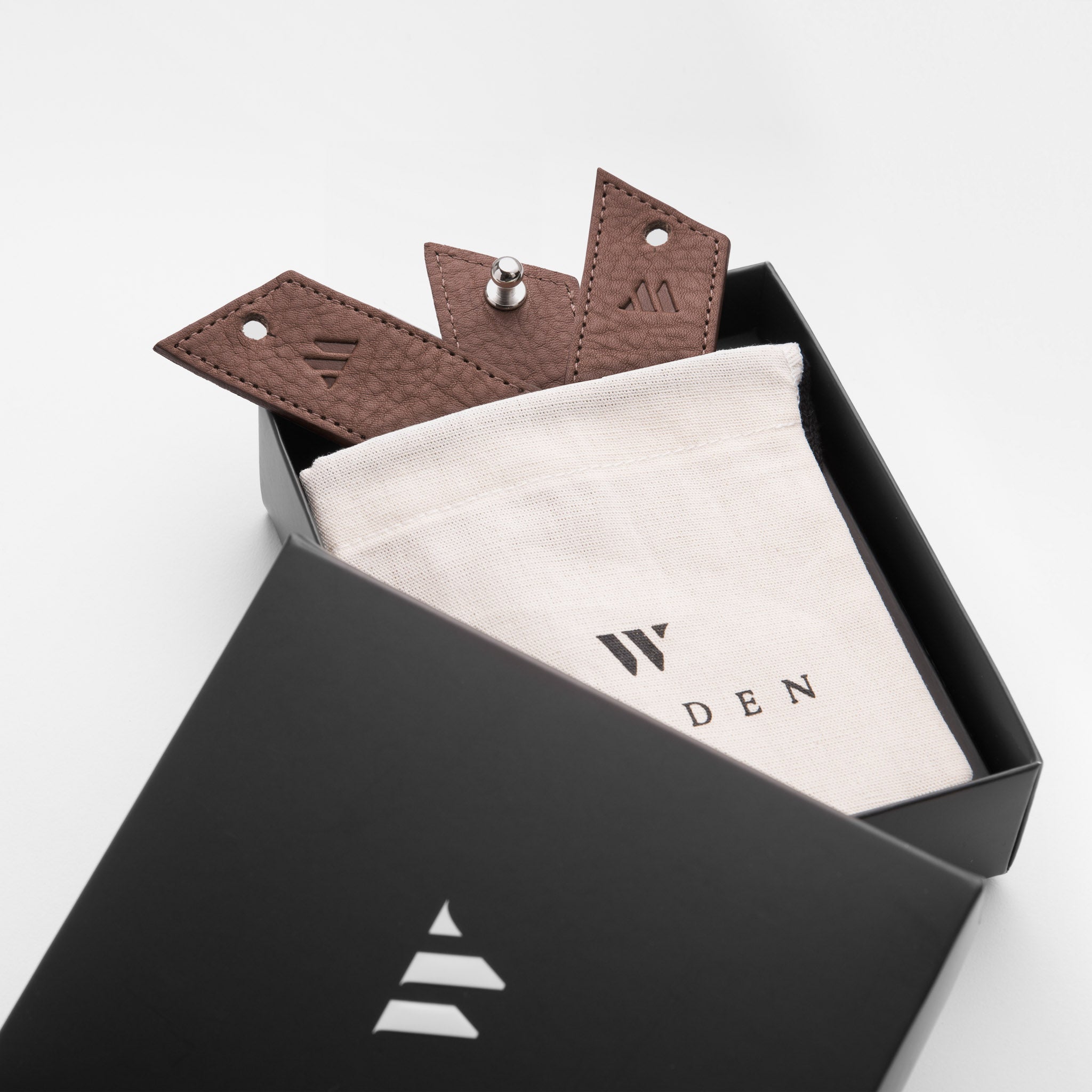 Walden® Sujetacables de Cuero Genuino · Moca #color_moca