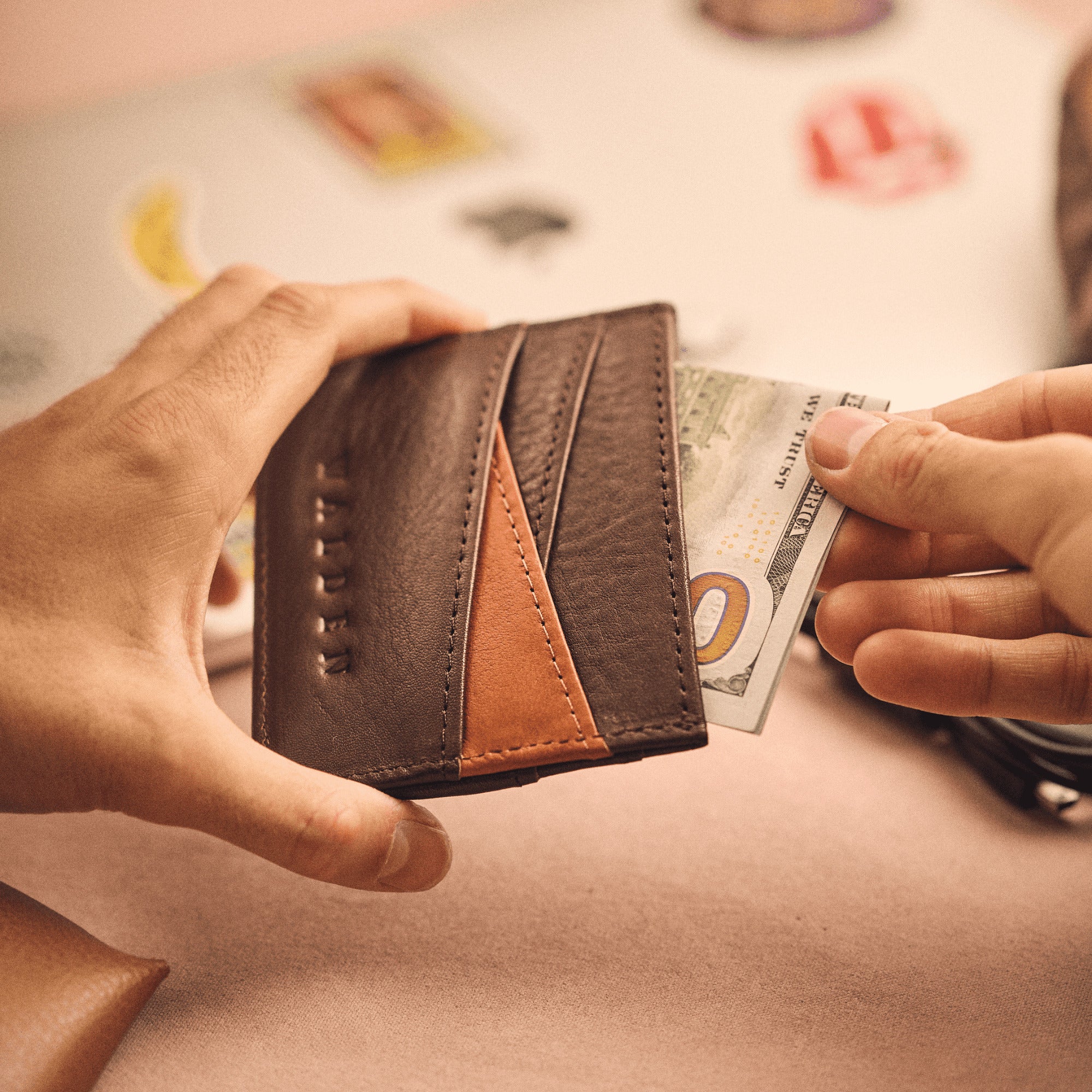 Walden® Tarjetero Slide de Cuero Genuino · Moca #color_moca