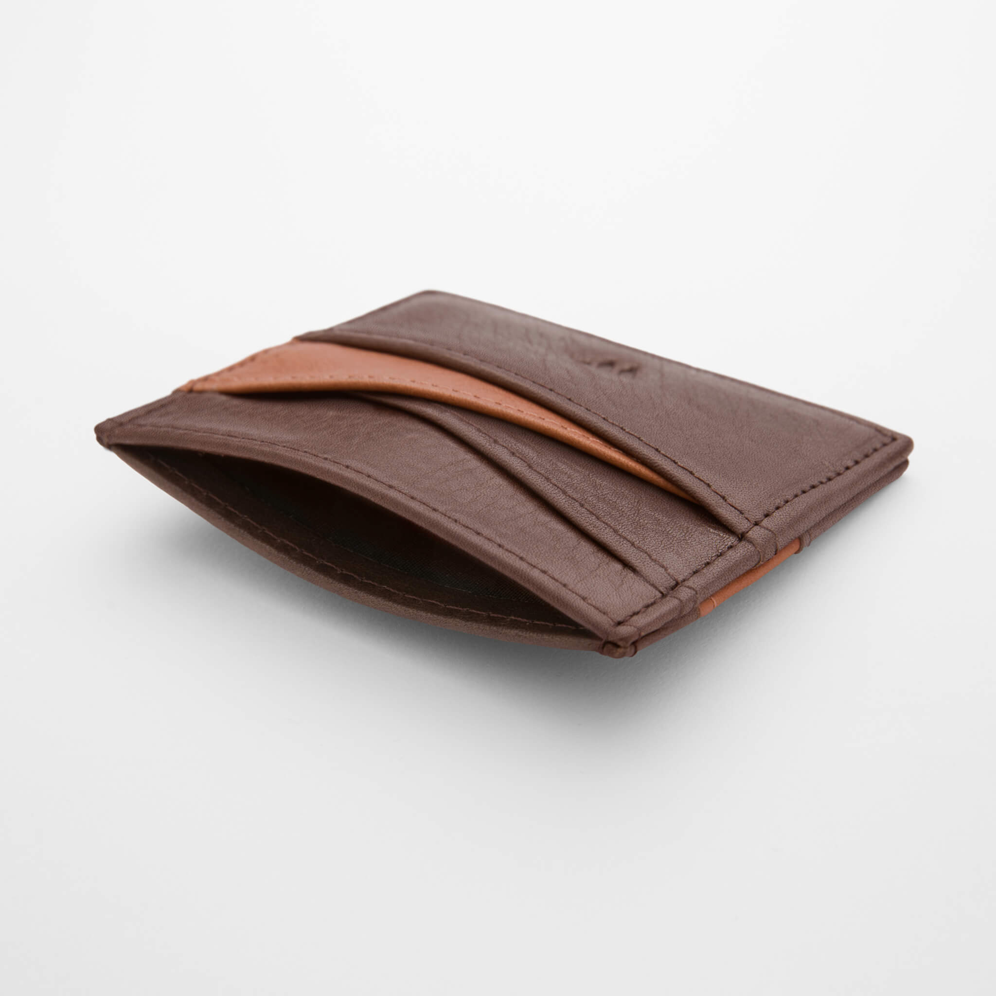 Walden® Tarjetero Slide de Cuero Genuino · Moca #color_moca