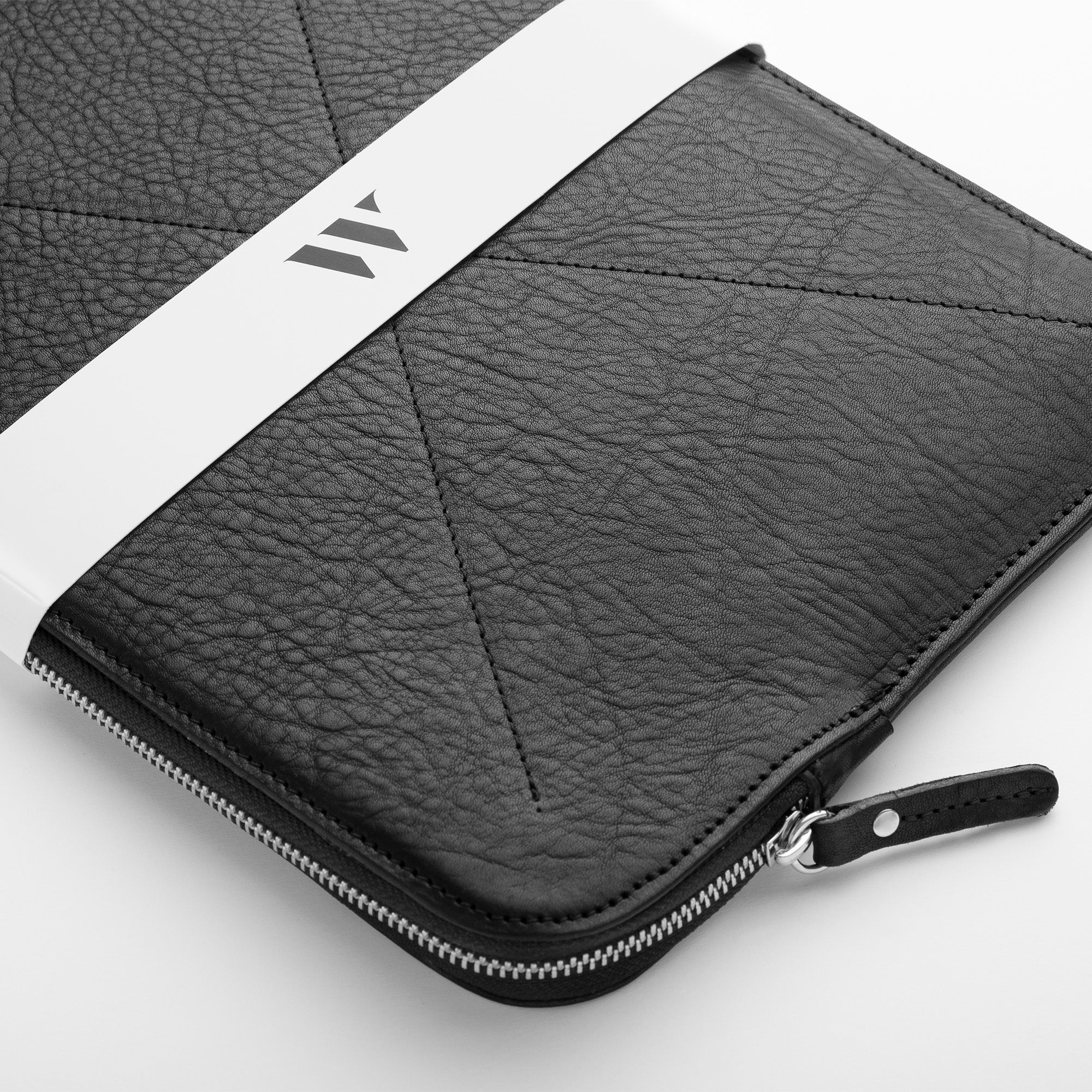 Walden® Bundle Funda Macbook / PC Laptop + Bolso Tech de Cuero Genuino · Bosco #color_bosco