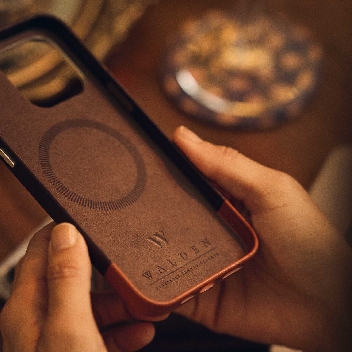 Walden® Funda de Cuero Combinado para iPhone · Mekas #color_mekas