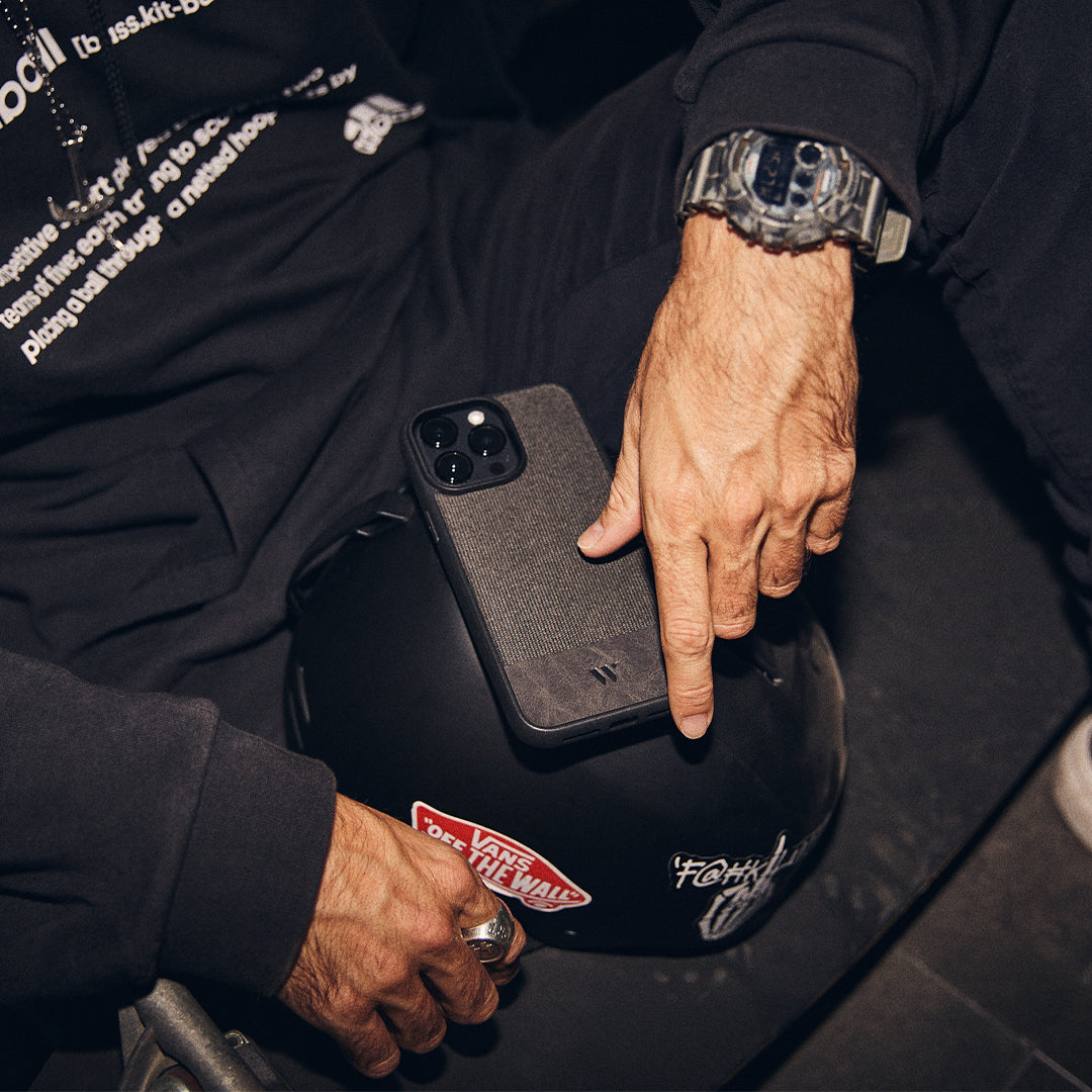 Walden® Funda de Tejido para iPhone · Alcantara  #color_alcantara