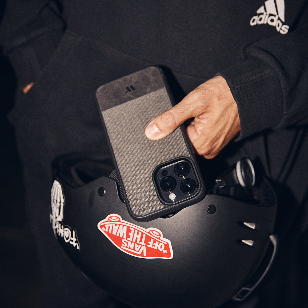 Walden® Funda de Tejido para iPhone · Alcantara  #color_alcantara