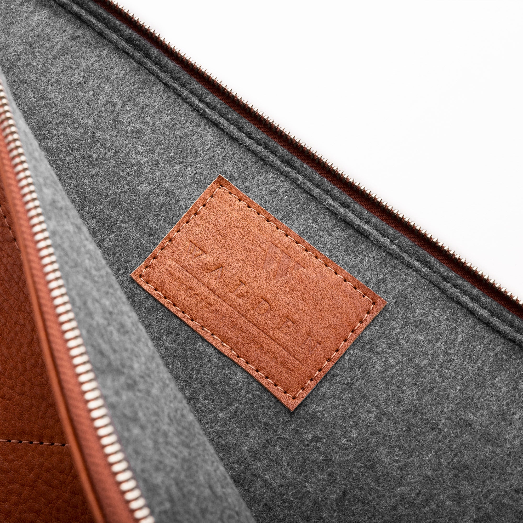 Walden® Funda para Apple Macbook de Cuero Genuino · Terra #color_terra