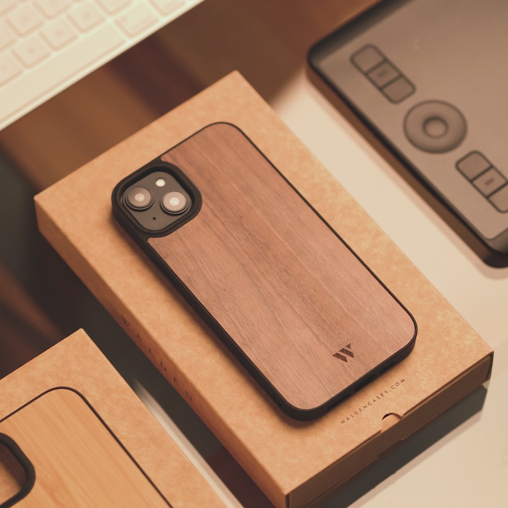 Walden® Funda de Madera Genuina para iPhone · Walnut #color_walnut