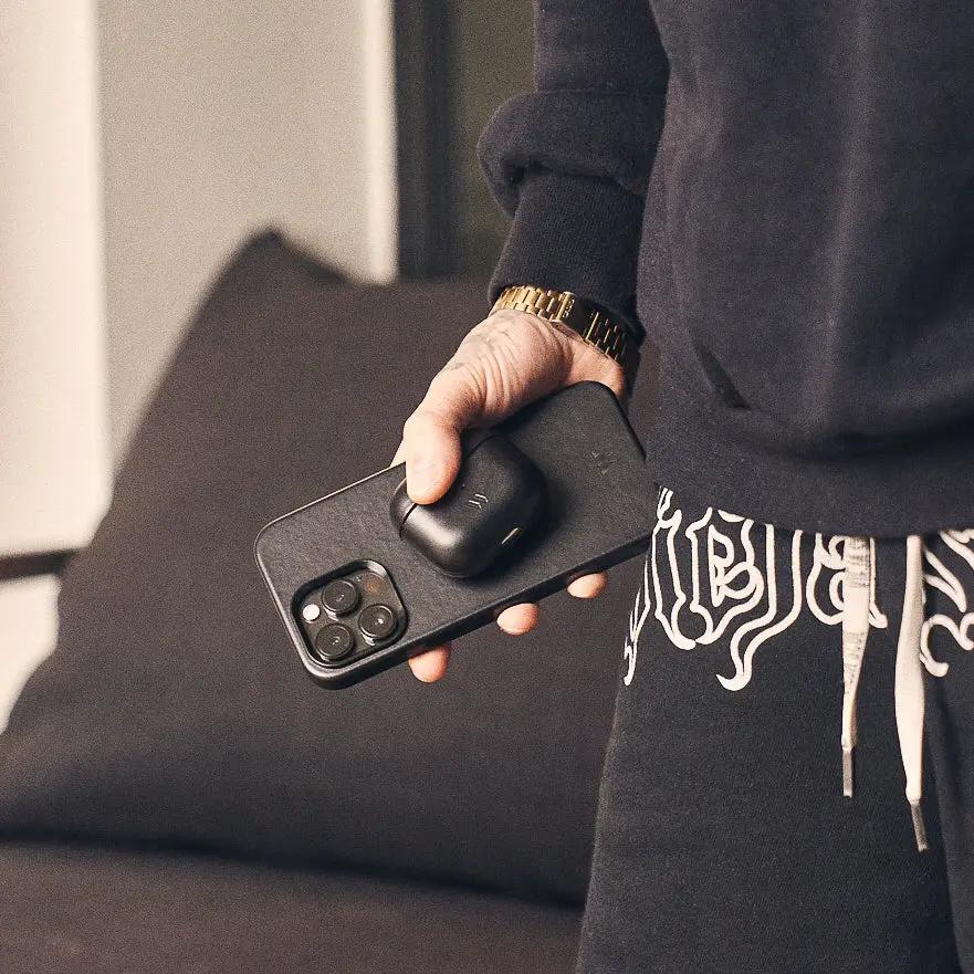 Walden® Funda iPhone + Estuche Airpods de Cuero Genuino · Bosco